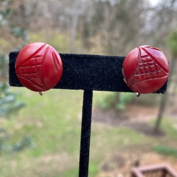 Bakelite Jewelry - VTG BAKELITE Cherry Red Carved Button EARRINGS